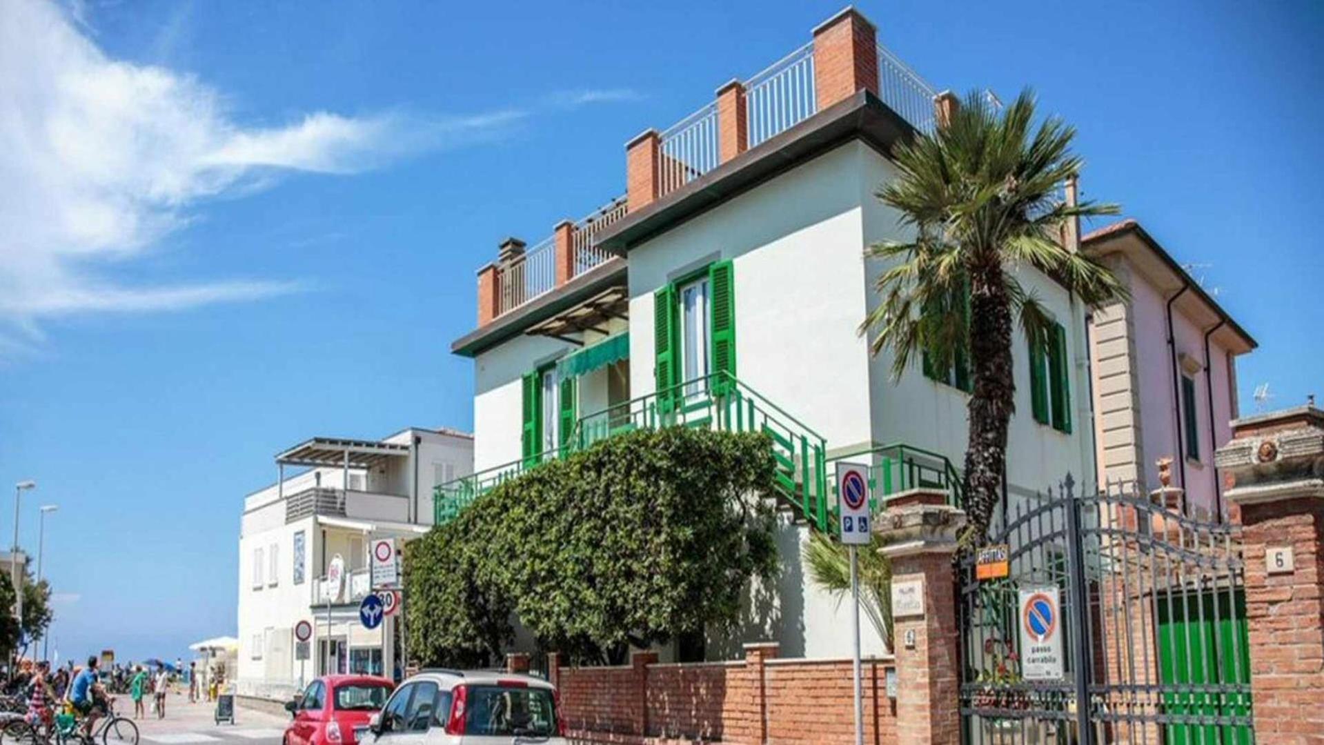 Villino Mirella A Marina Di Cecina By Zoom In Earth Appartement Buitenkant foto